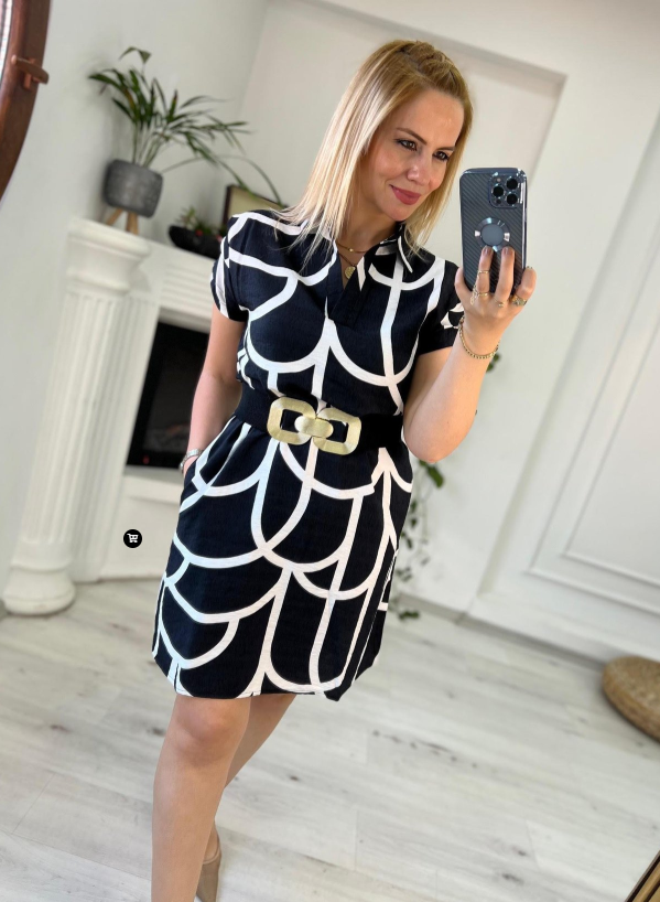 🌸Avslappet kjole med V-hals (begrenset opplag)