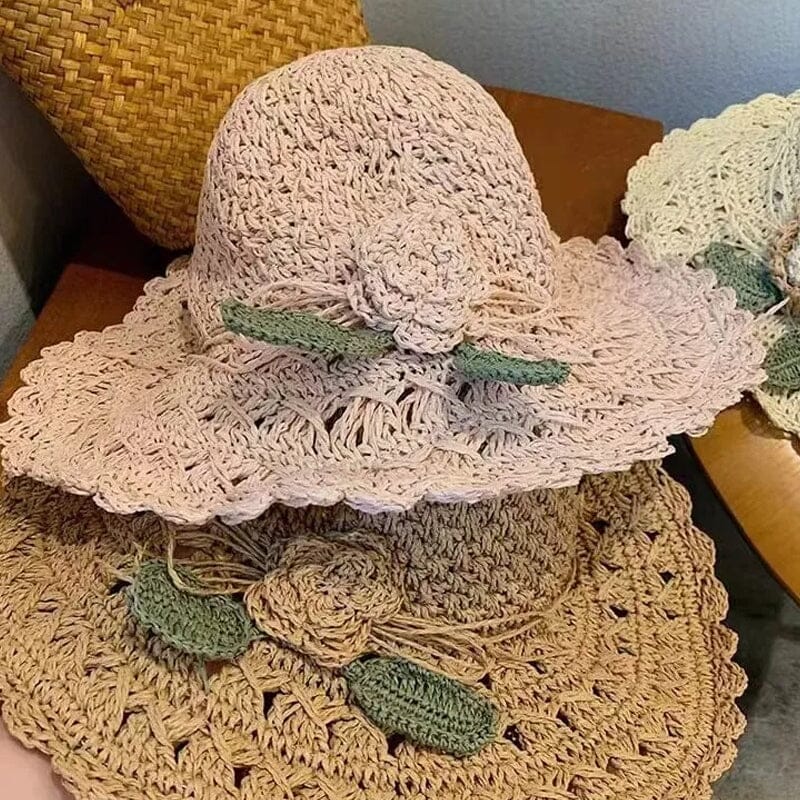 đStilig heklet strĂ„hatt med volangdetaljer