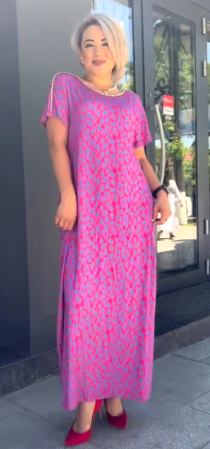 2025 trendy plus-size kjole med fasjonabelt trykk