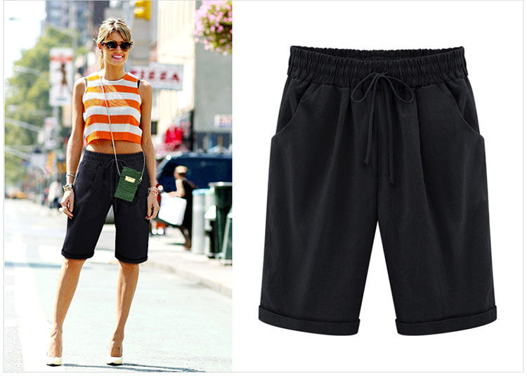 Plus Size ensfargede, elastiske shorts i løs størrelse