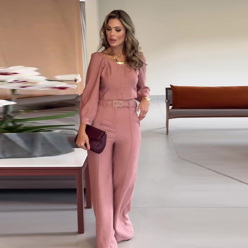 Elegant 2-delt sett med rosa topp med firkantet utringning og bukser med vide ben