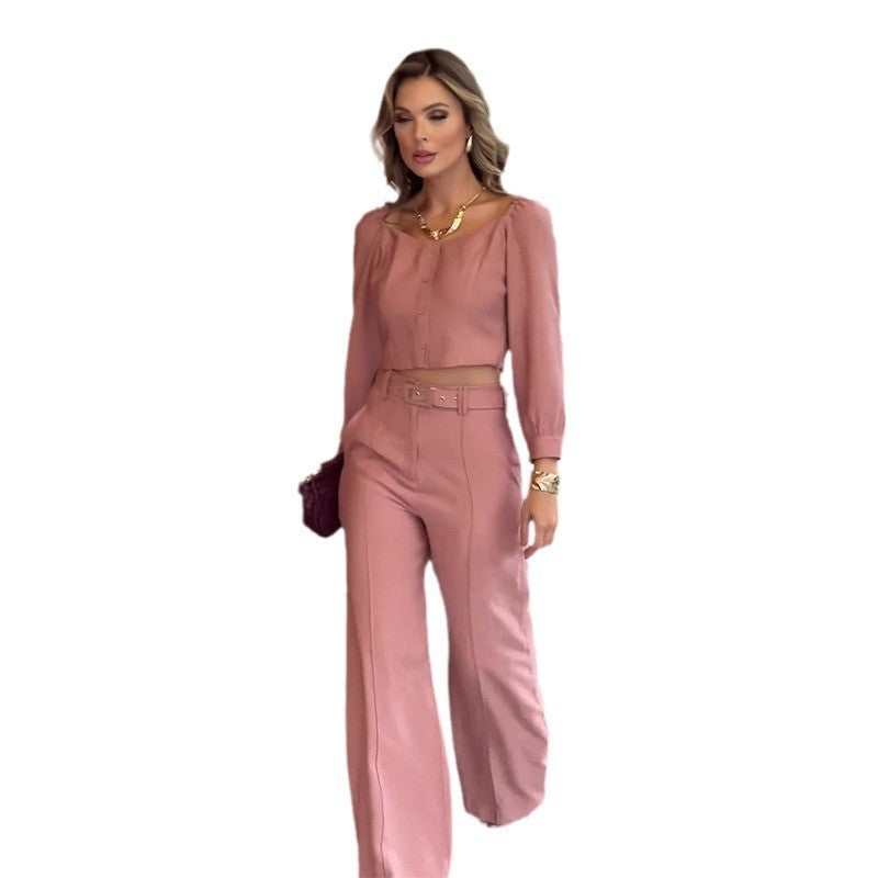 Elegant 2-delt sett med rosa topp med firkantet utringning og bukser med vide ben