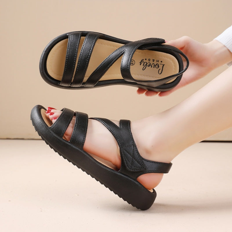 Lette, flate sandaler for kvinner