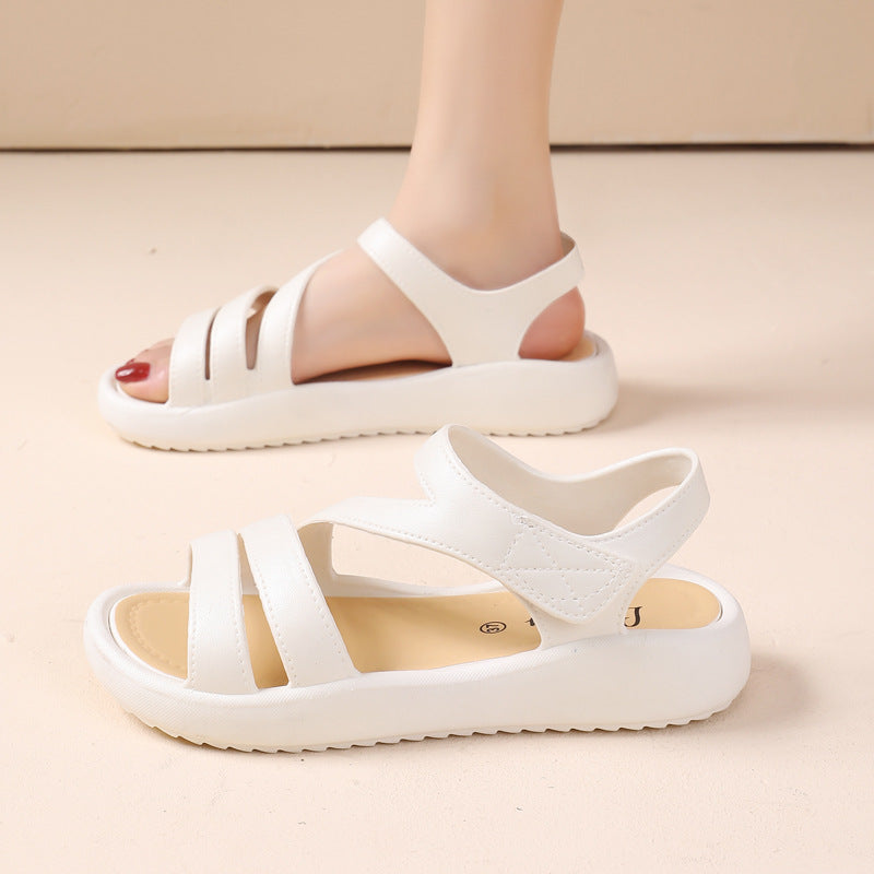 Lette, flate sandaler for kvinner