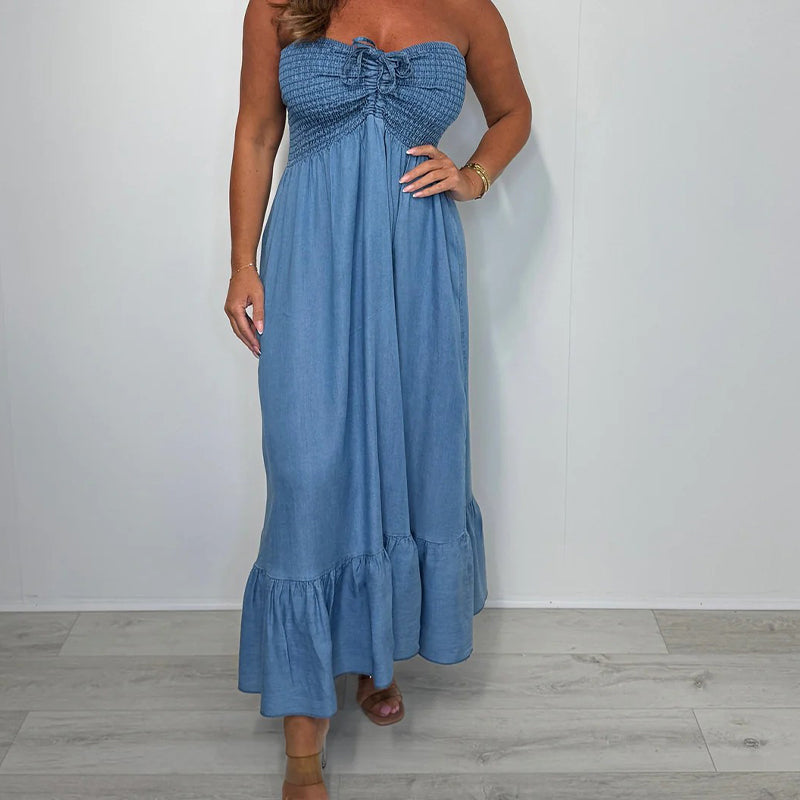 Denim maxi-kjole med halterhals for kvinner