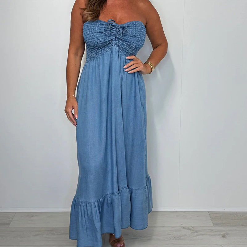 Denim maxi-kjole med halterhals for kvinner