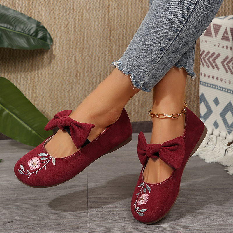 Casual broderte slip-on-ballerinasko for kvinner