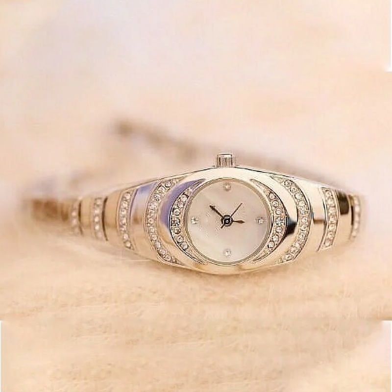 Dame armbåndsur med strass