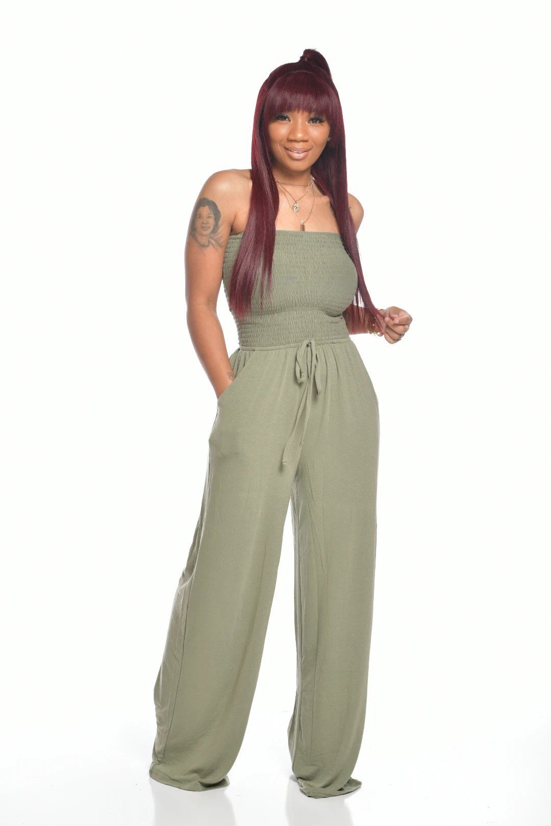 đ„2023 Varmt salg 49% avslag-Off Shoulder Solid Color Smocked Jumpsuit