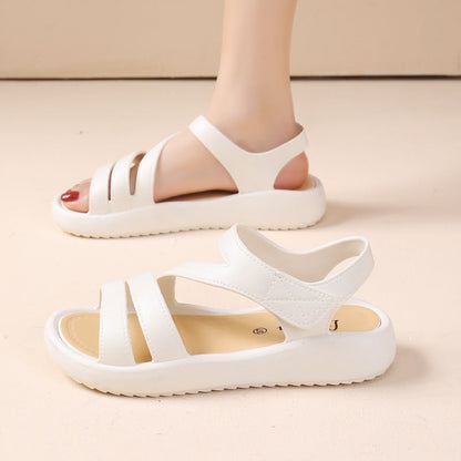 Lette, flate sandaler for kvinner